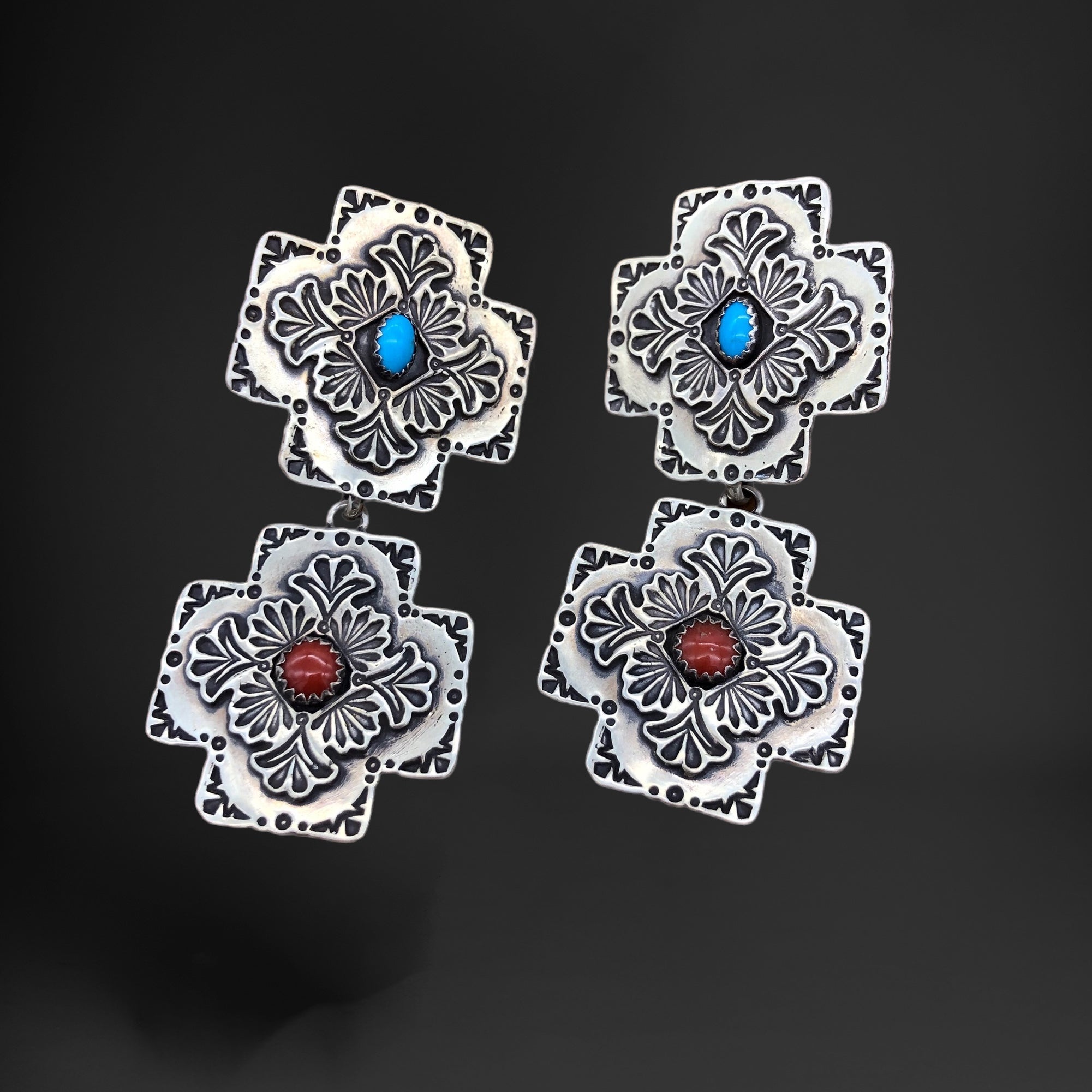 E88D Double Plaza Cross Earrings