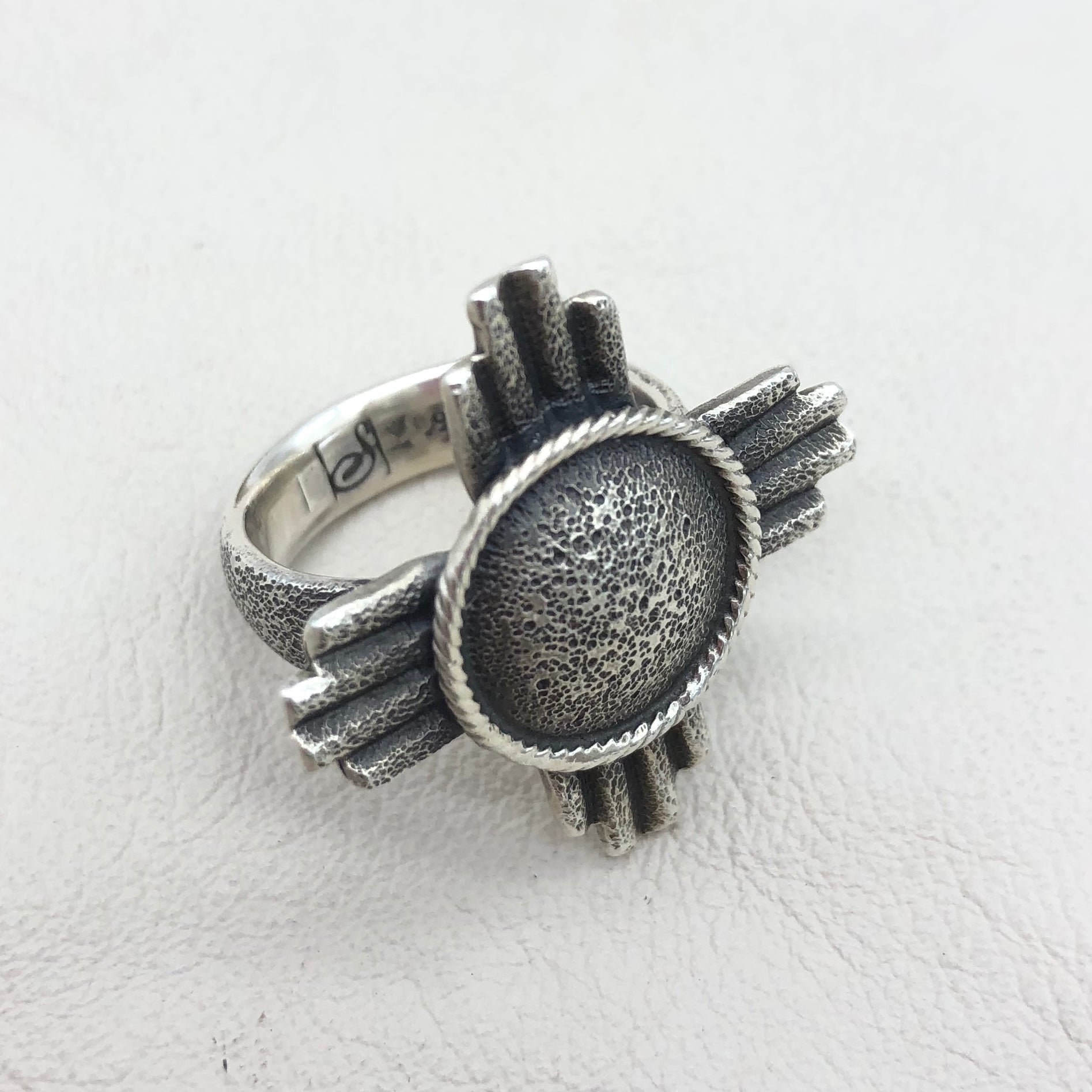 RZ14 Zia Symbol Silver Ring