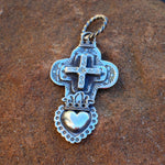 Cruz del Corazón Ardiente Pendant