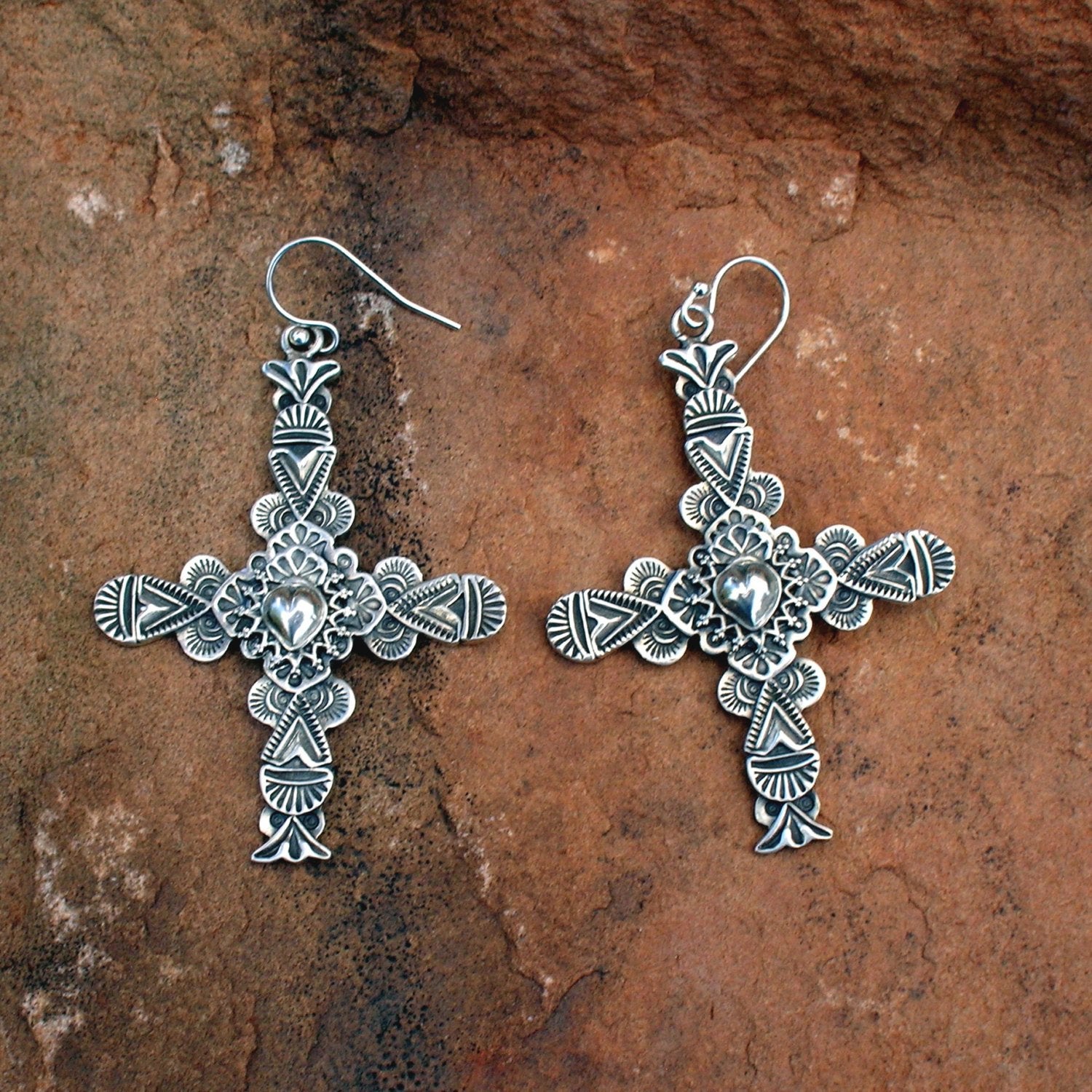 E38C Carmel Cross with Taos Heart Earrings