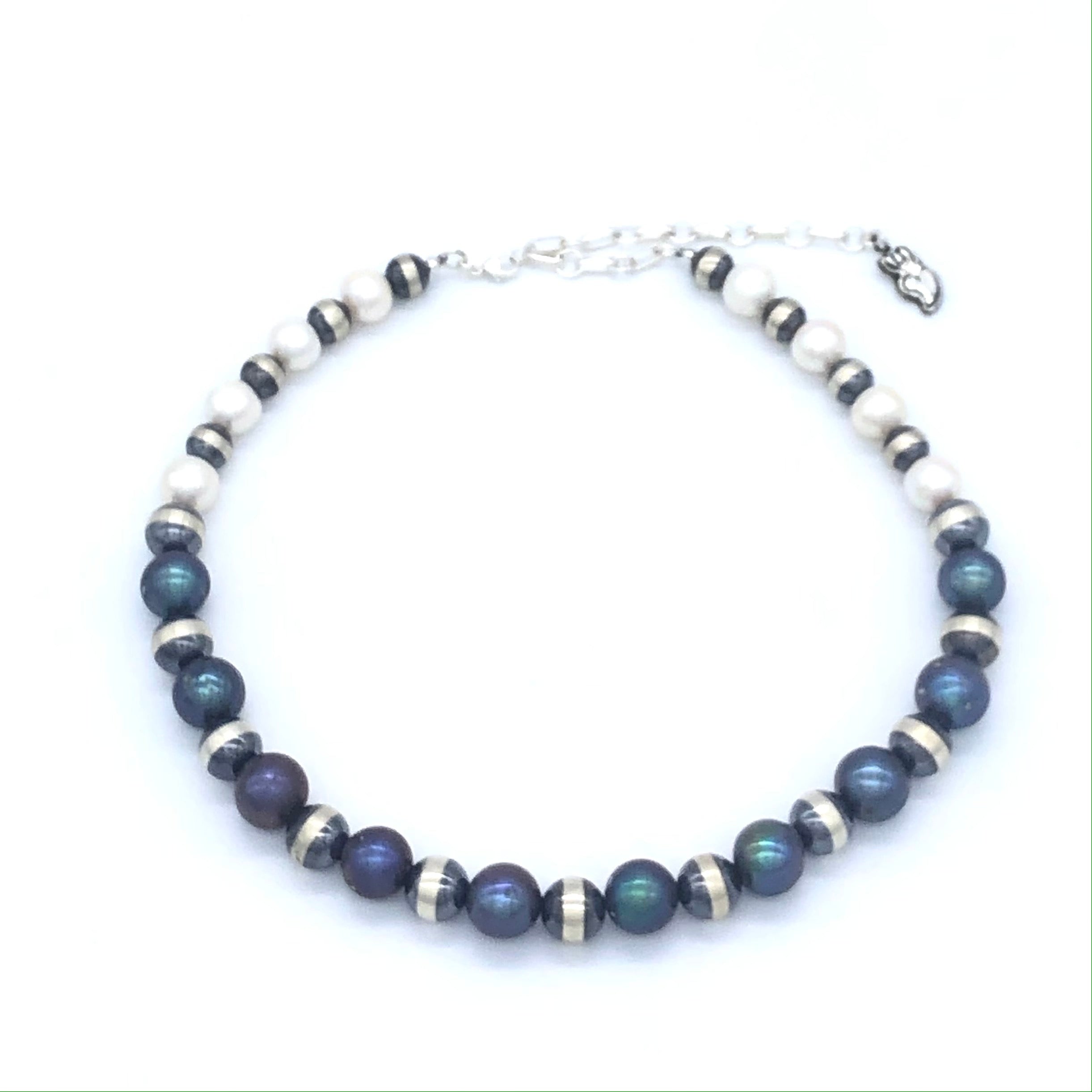 PN1 Black and White Pearl Necklace